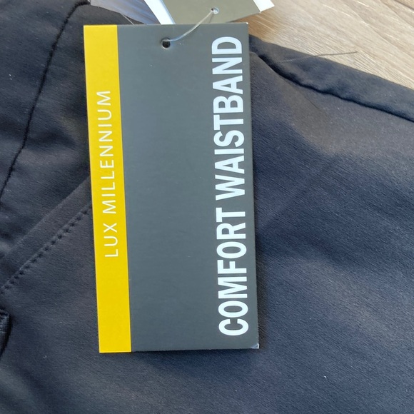 Briggs lux millennium Capri pull on pant black  comfort waistband 18W - Picture 12 of 17